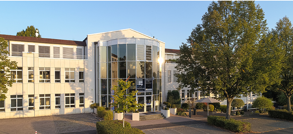 Aufnahme der accadis Hochschule Bad Homburg.