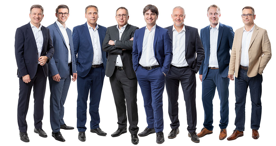 Das achtköpfige Team der Allianz Beratungs- und Vertriebs-AG
