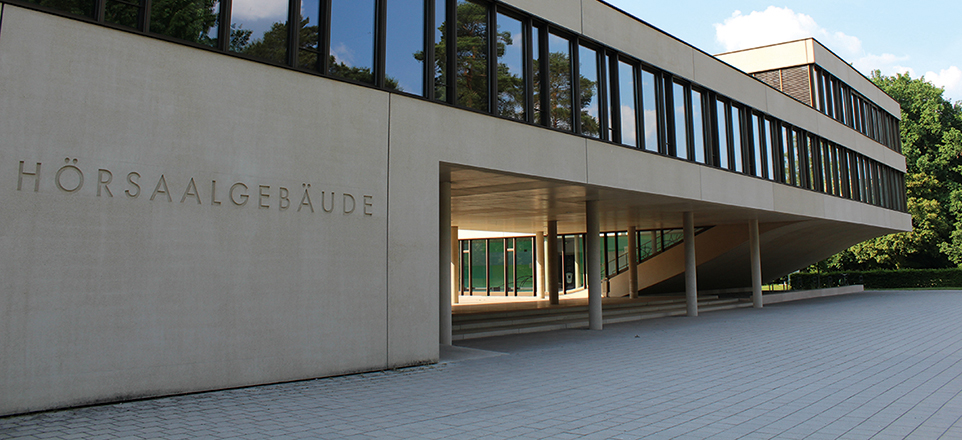 Hörsaalgebäude der FH für Finanzen